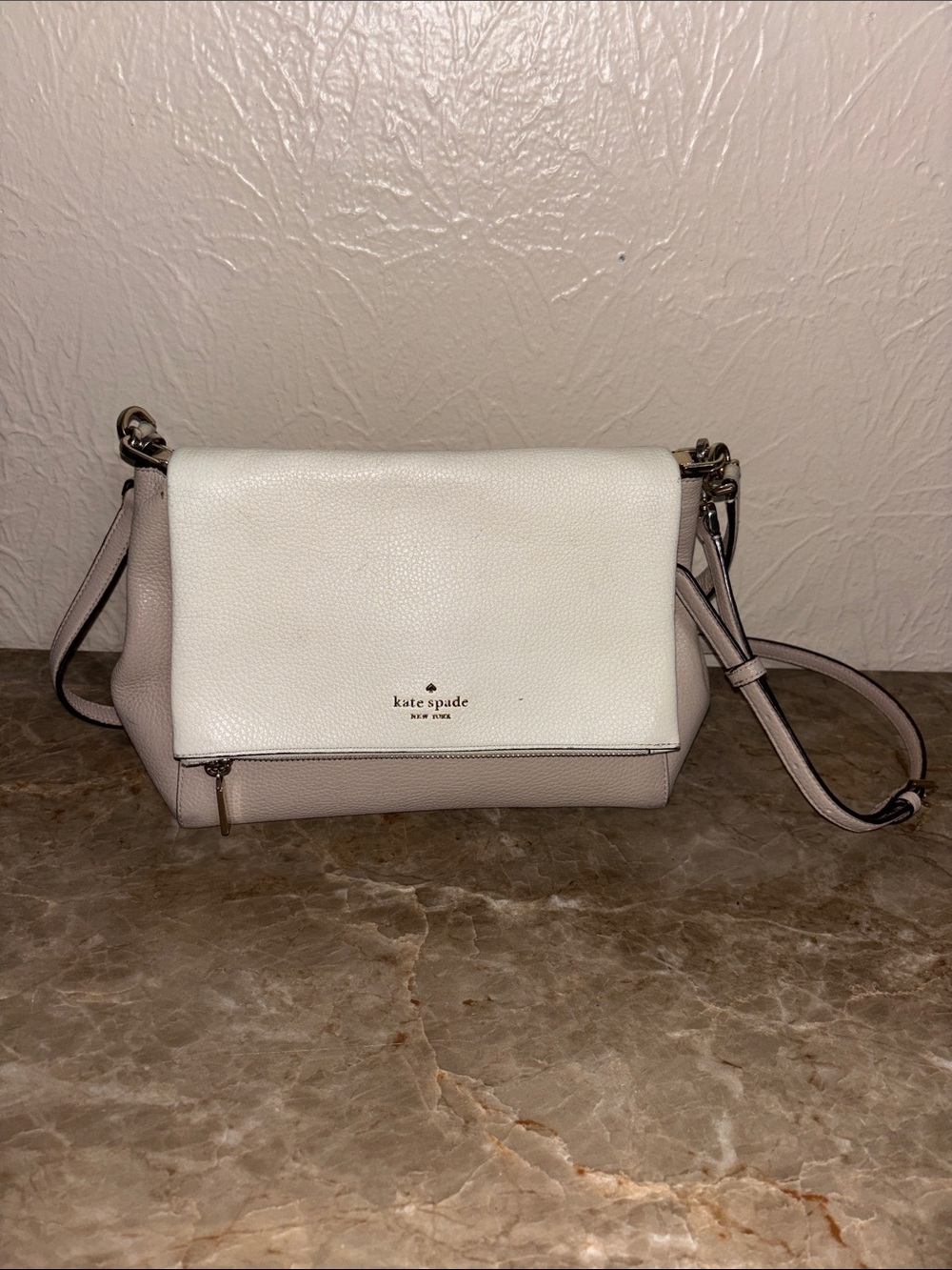 Kate Spade ♠️ White and beige Crossbody Bag
